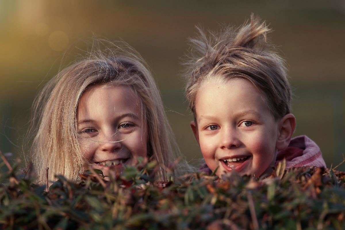 children-1879907_1920-1200x800.jpg