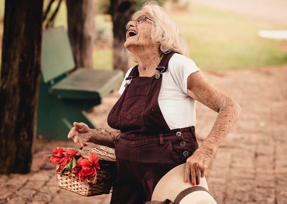 beautiful-elderly-happiness-2050975-e1557747100451-1200x852.jpg